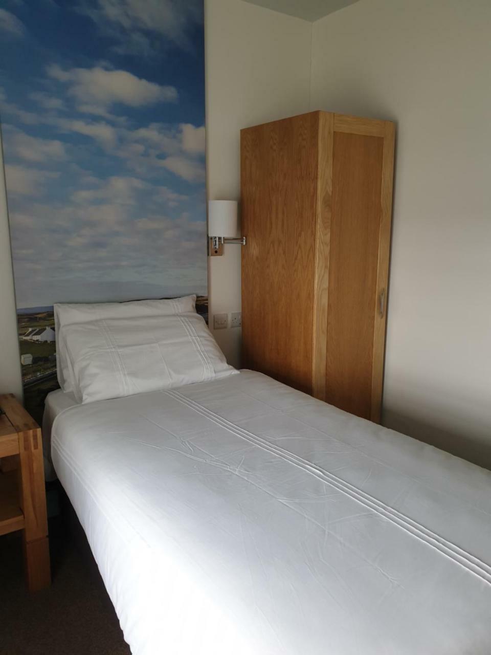 Manor House Rathlin Island Hotel Ballycastle Esterno foto