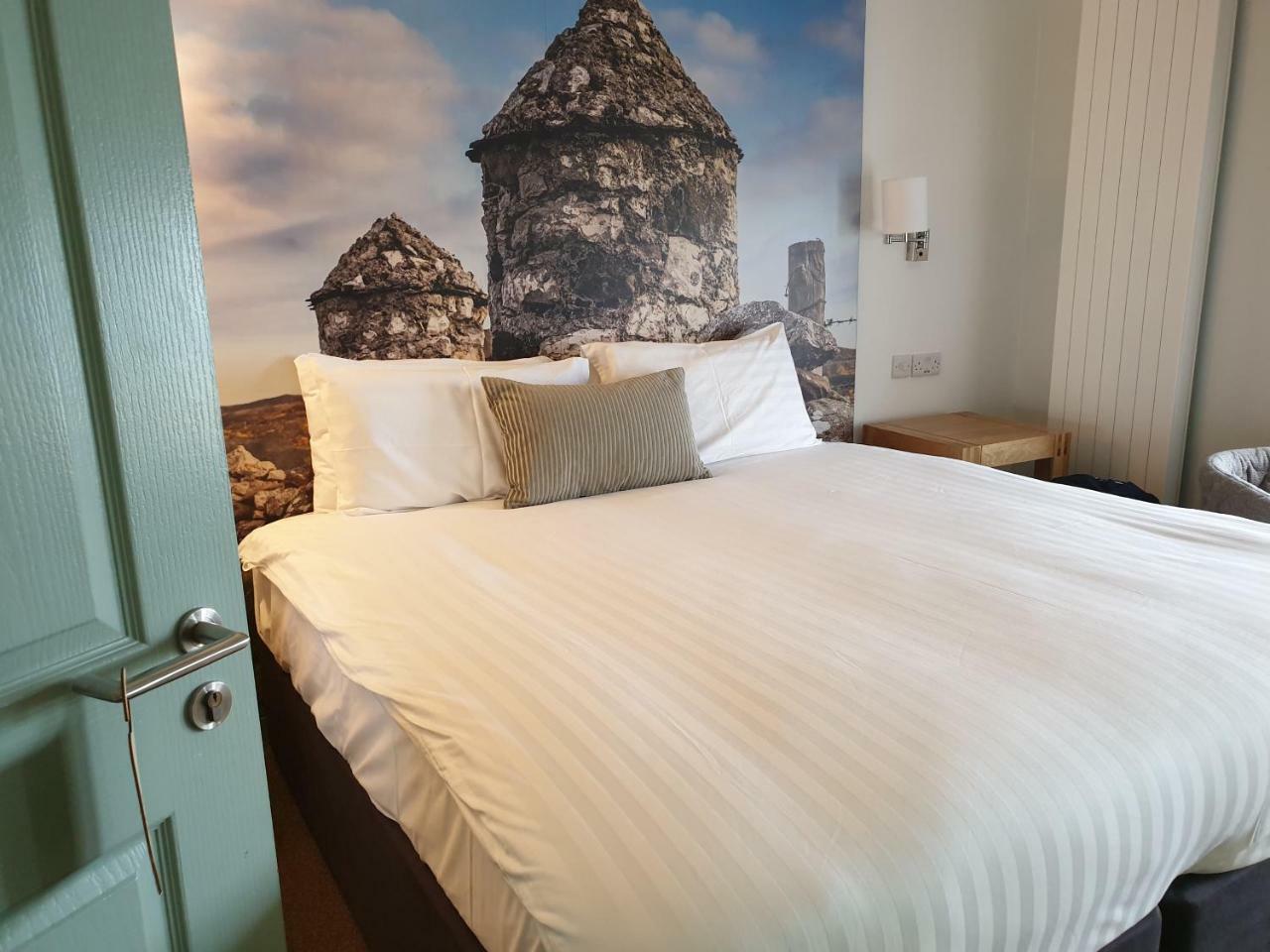Manor House Rathlin Island Hotel Ballycastle Esterno foto